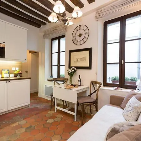 Apartment Le Voyage En Isle Paris