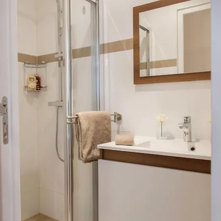 Apartment Le Voyage En Isle